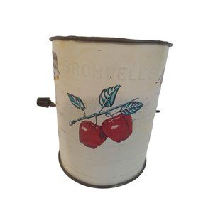 Bromwells Flour Sifter Measuring 3 Cup Metal Apple Design Black Handle Farmhouse